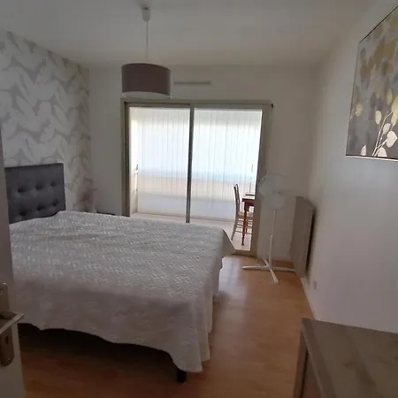 Air-conditioned With Pool Shuttle Mandelieu-la-Napoule