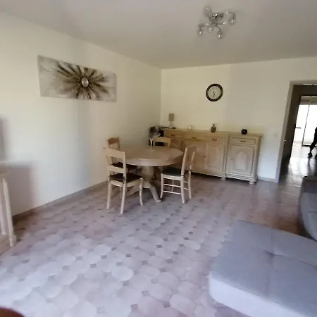 Apartamento Air-conditioned With Pool Shuttle