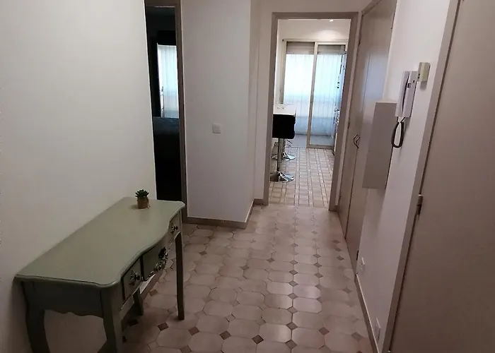 Air-conditioned With Pool Shuttle * Mandelieu-la-Napoule